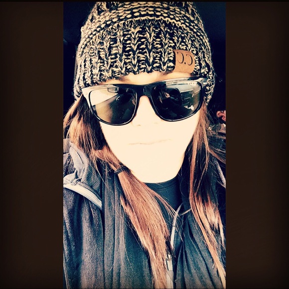 Meet your Posher, Paige - Picture 3 of 4